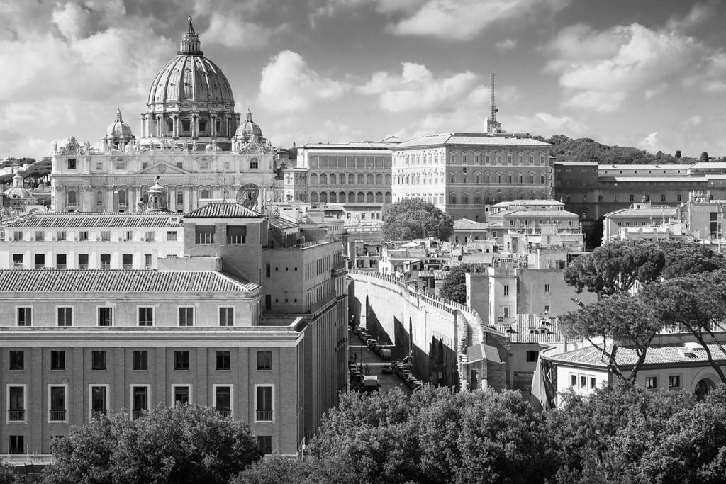 Almond Tree Vatican Rome Exterior photo